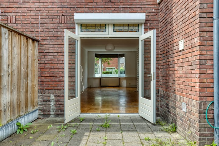 Foto 33 van Niasstraat 11