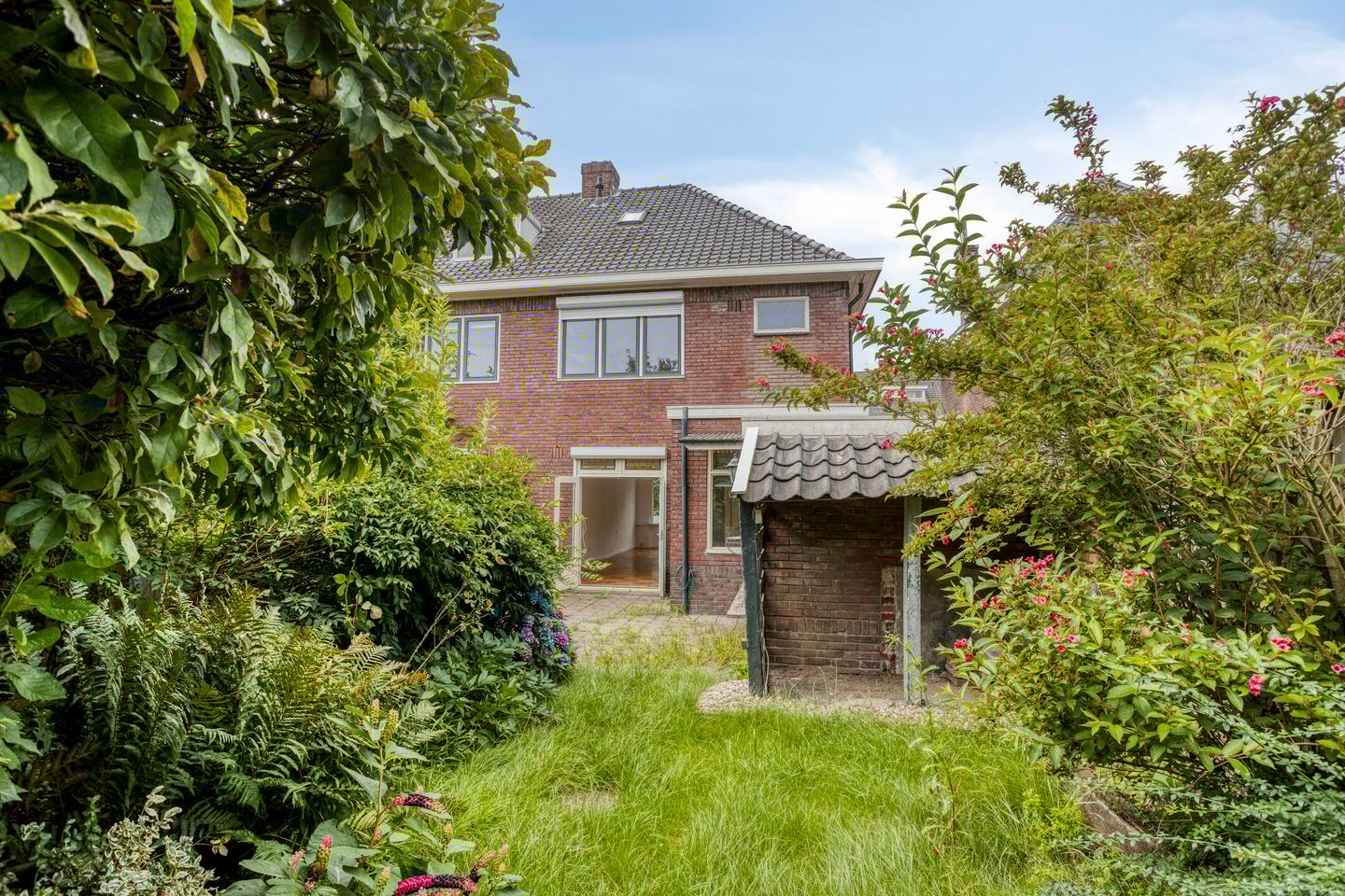 Foto 35 van Niasstraat 11