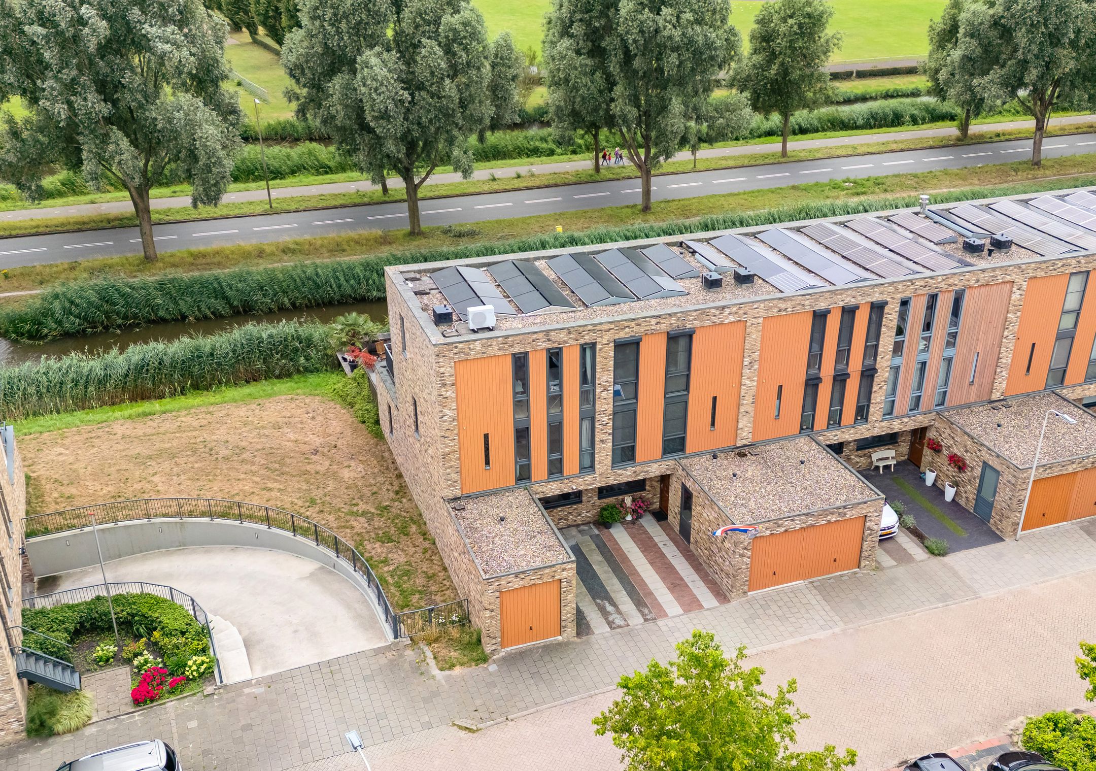 Foto 3 van Lisdodde 51