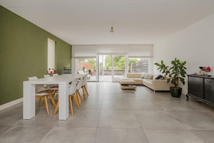 Foto 7 van Lisdodde 51