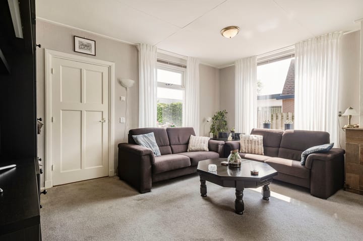 Foto 3 van Parallelweg 74