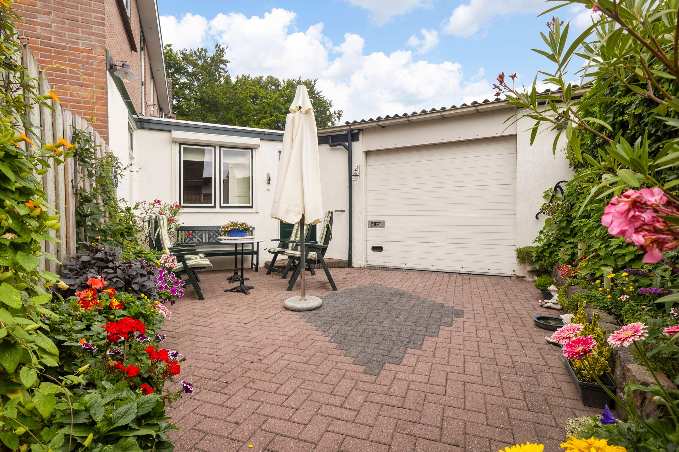 Foto 33 van Parallelweg 74