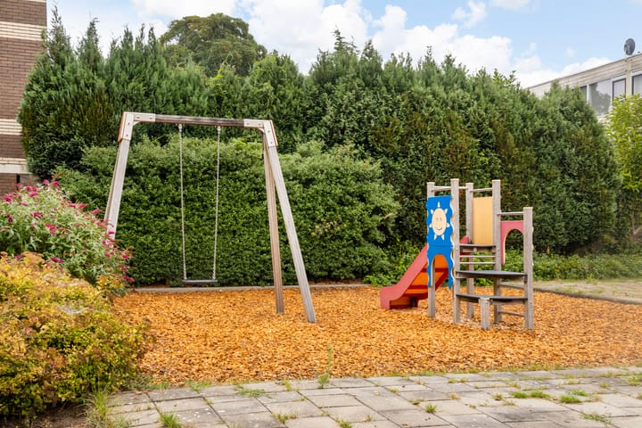 Photo 40 of Olthorst 29