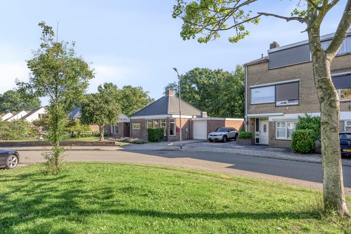 Foto 4 van Emdenmeen 54