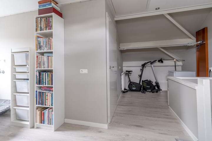 Foto 32 van Meerkoetstraat 56