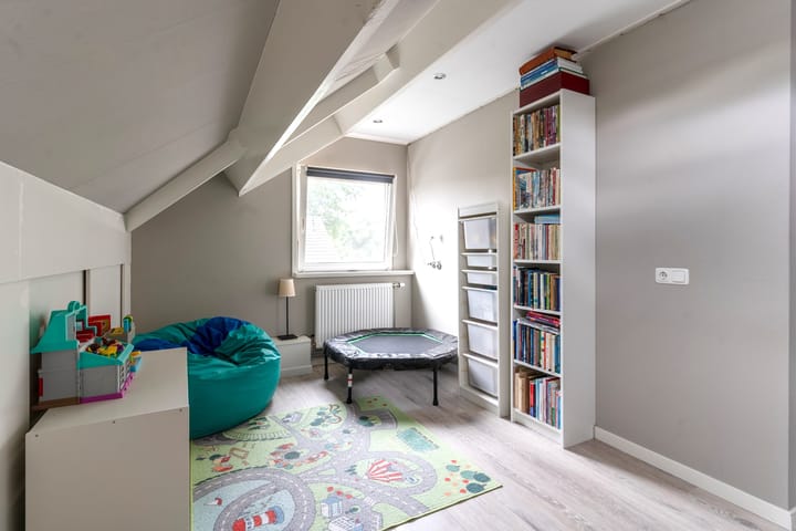 Foto 33 van Meerkoetstraat 56