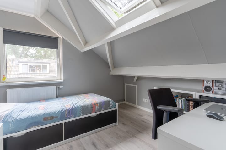 Foto 35 van Meerkoetstraat 56