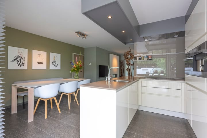 Foto 17 van Hendrik van Veldekestraat 60