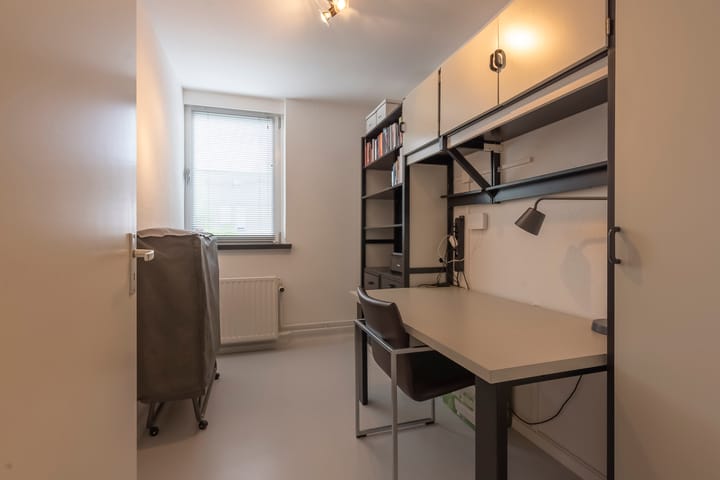 Foto 25 van Hendrik van Veldekestraat 60