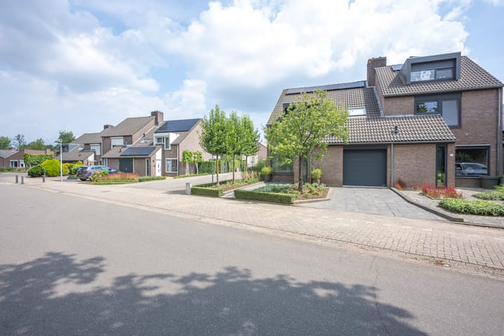 Foto 35 van Hendrik van Veldekestraat 60