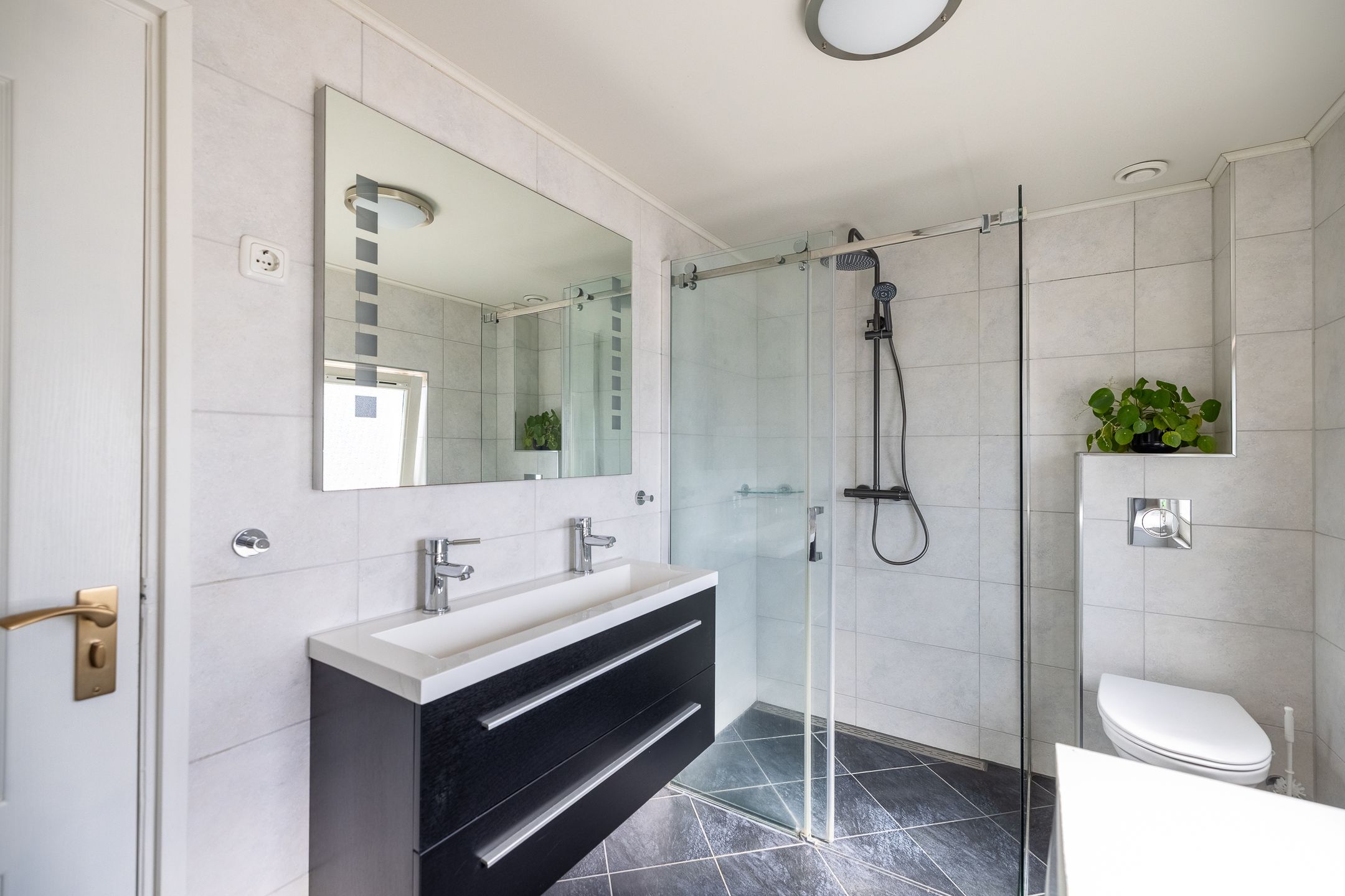 Foto 36 van Pastoor te Rielestraat 2