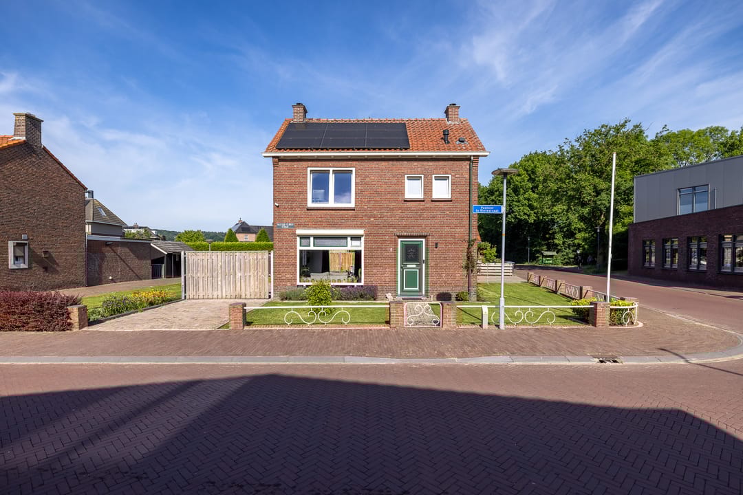 Foto 41 van Pastoor te Rielestraat 2