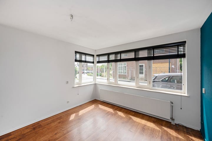 Photo 6 of Wilhelminastraat 60