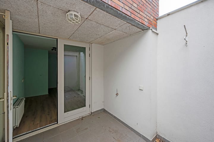 Photo 14 of Wilhelminastraat 60