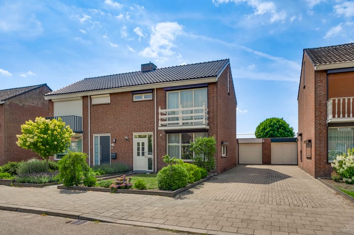 Foto 1 van Tjongerstraat 7