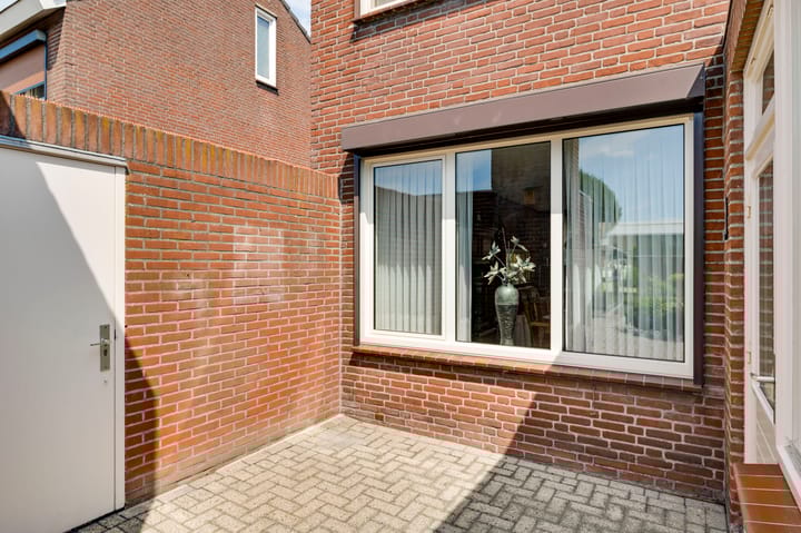 Foto 16 van Tjongerstraat 7