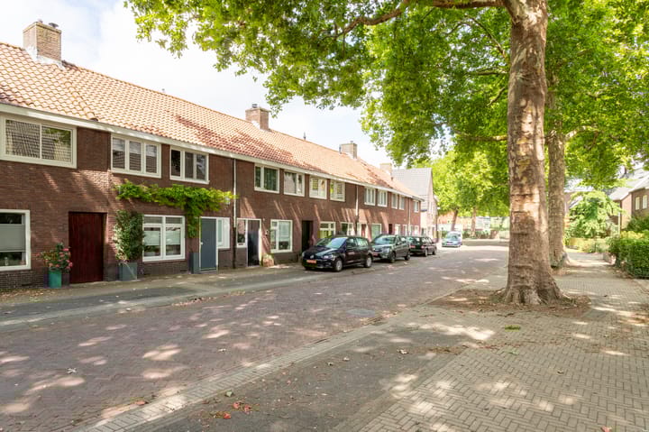 Foto 28 van Helmondselaan 21