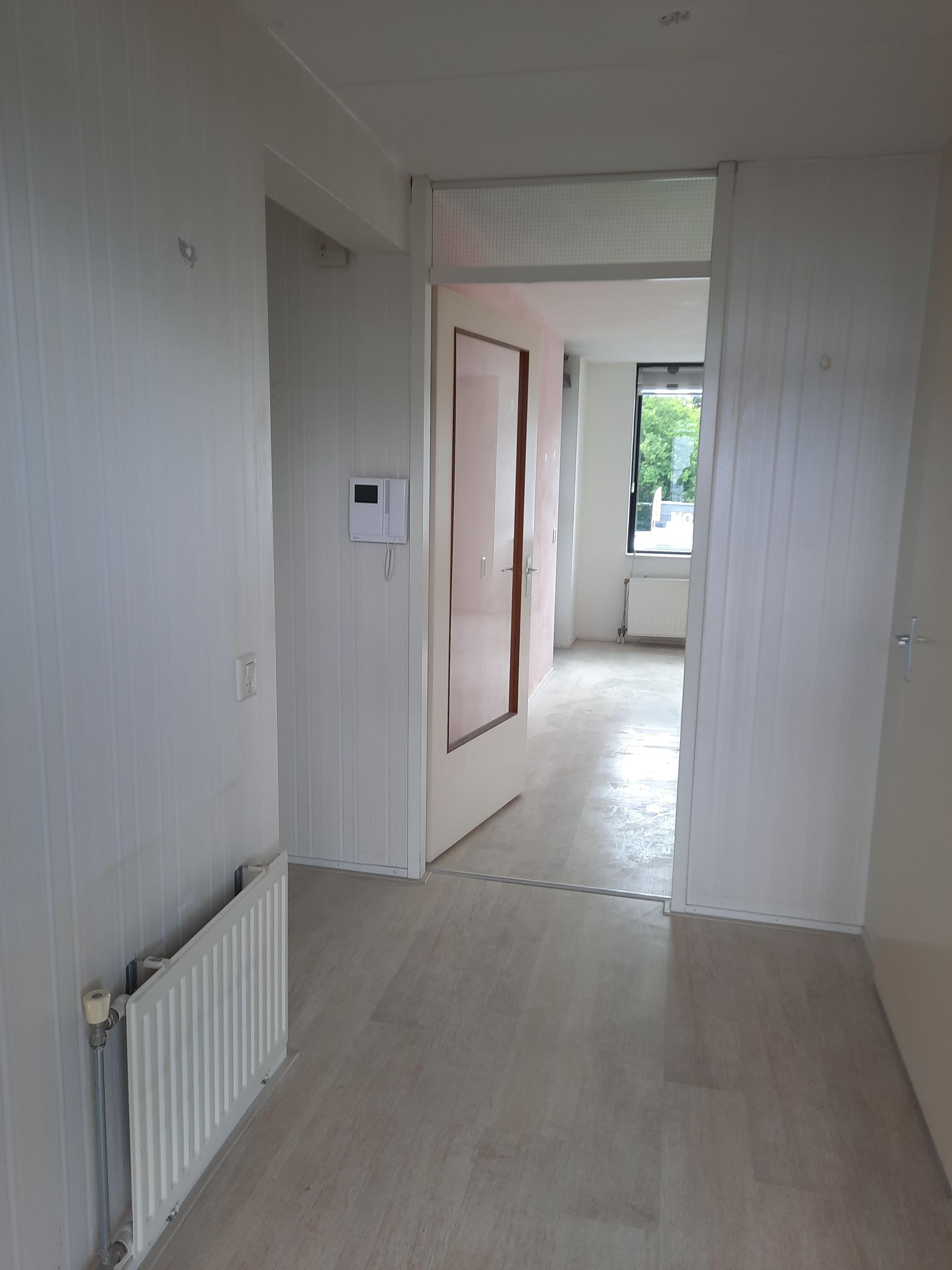 Photo 3 of Krommenieërweg 28-B