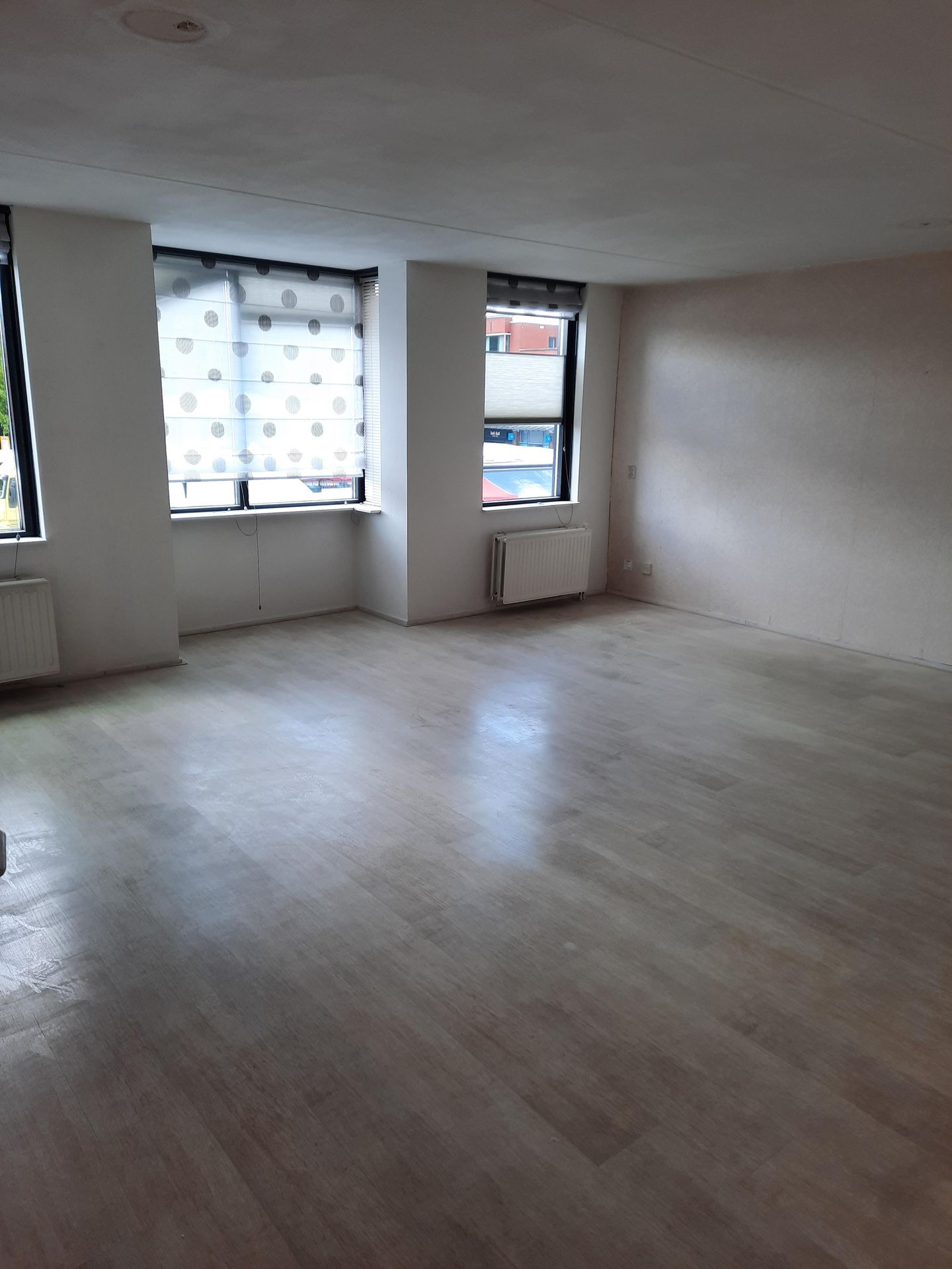 Photo 4 of Krommenieërweg 28-B