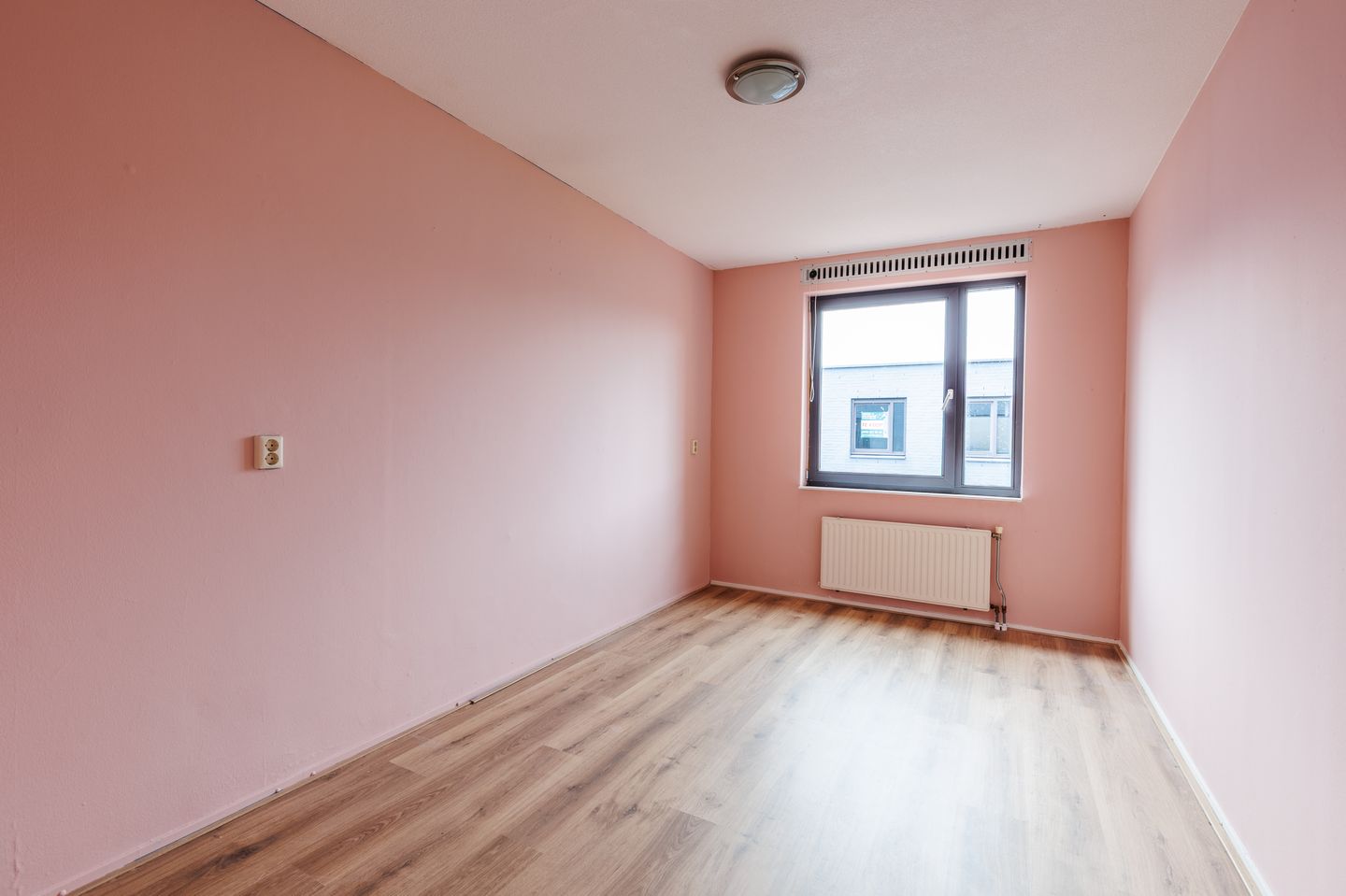 Photo 10 of Linie 323