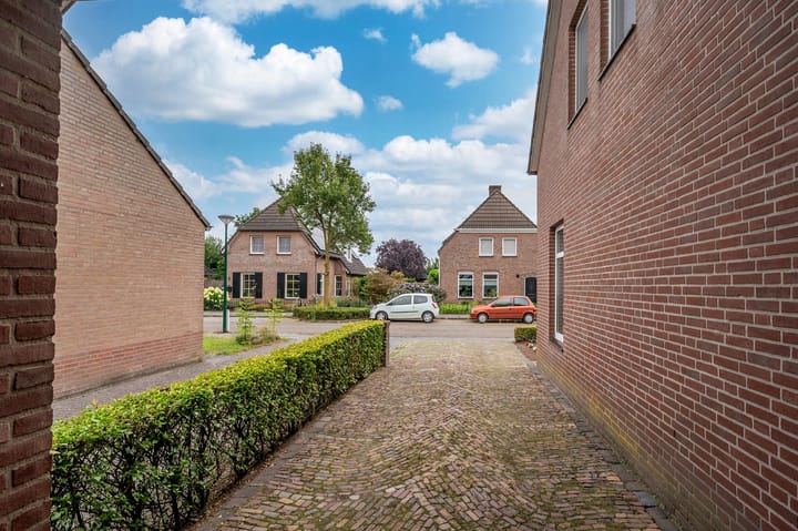 Photo 55 of Korhoenderstraat 15