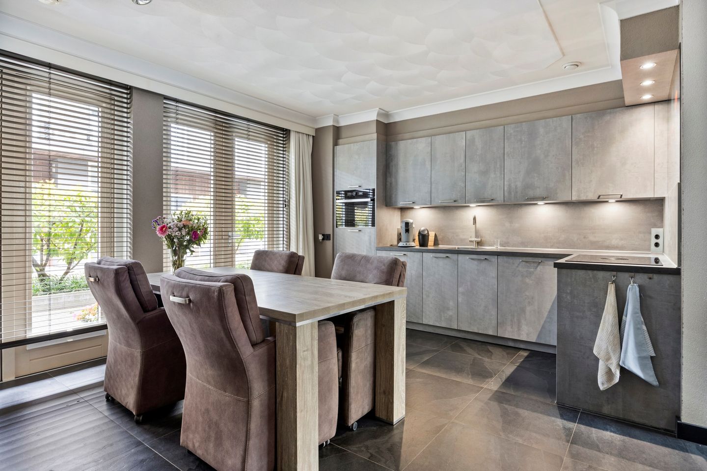 Foto 10 van Poolster 49