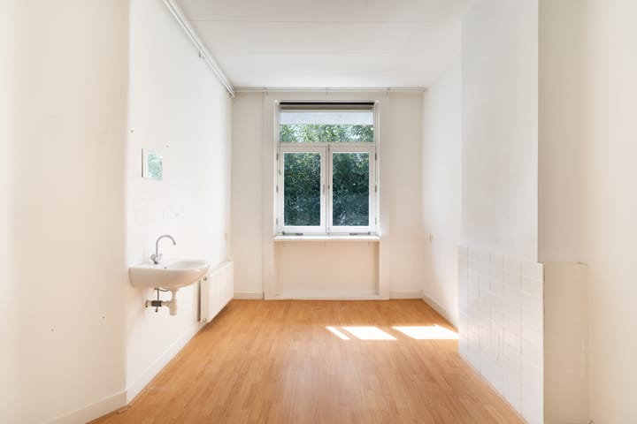 Photo 9 of Maaskade 103-A01