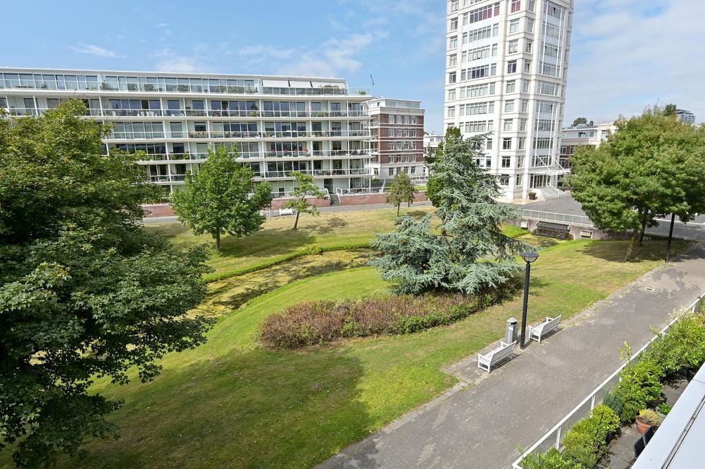 Foto 9 van Burgemeester De Monchyplein 81