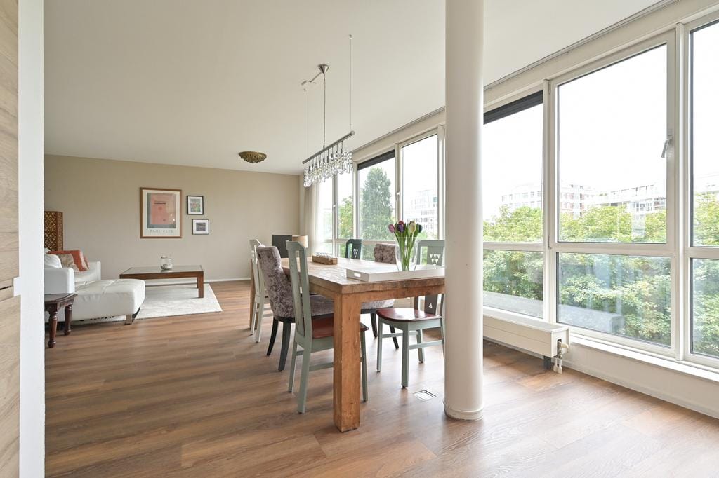 Foto 12 van Burgemeester De Monchyplein 81