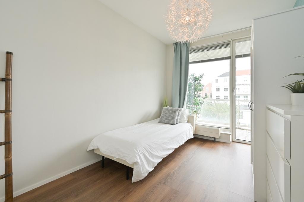 Foto 13 van Burgemeester De Monchyplein 81