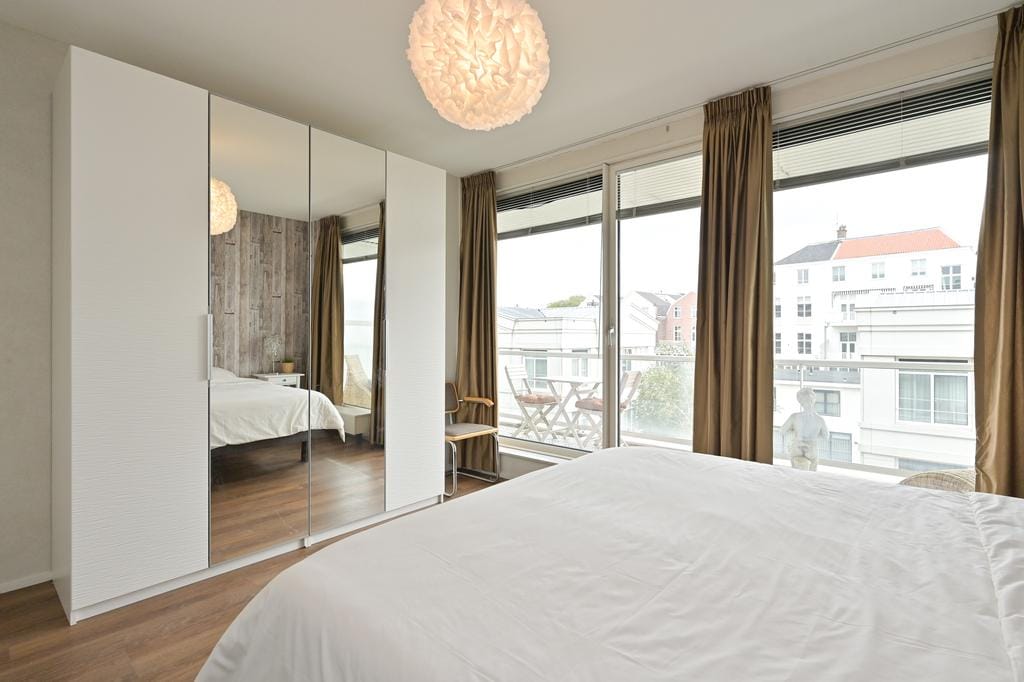 Foto 15 van Burgemeester De Monchyplein 81