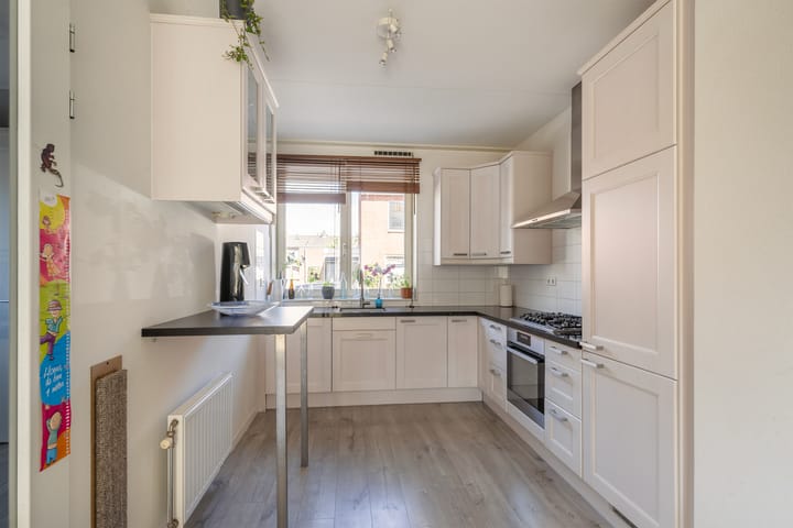 Foto 3 van van Gochstraat 10