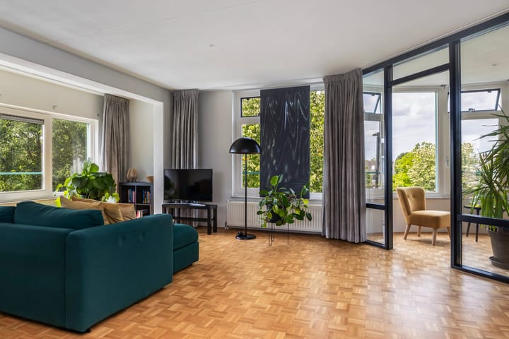 Foto 7 van Aartsbisschop Romerostraat 539