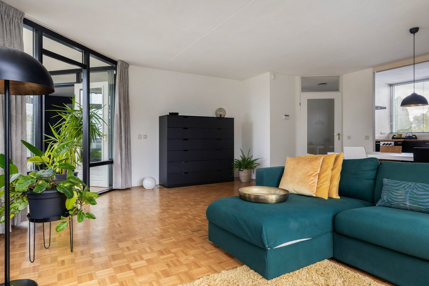 Foto 10 van Aartsbisschop Romerostraat 539