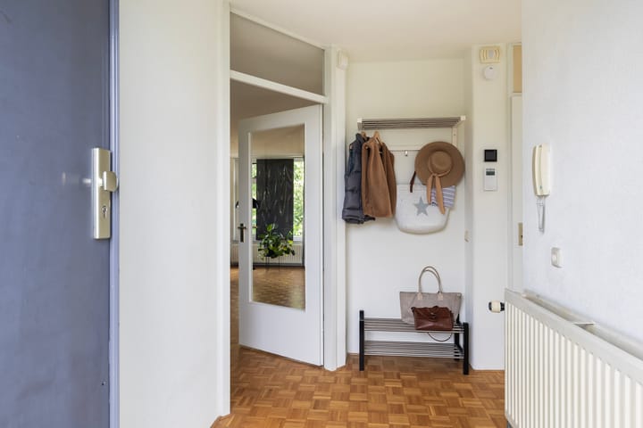 Foto 19 van Aartsbisschop Romerostraat 539