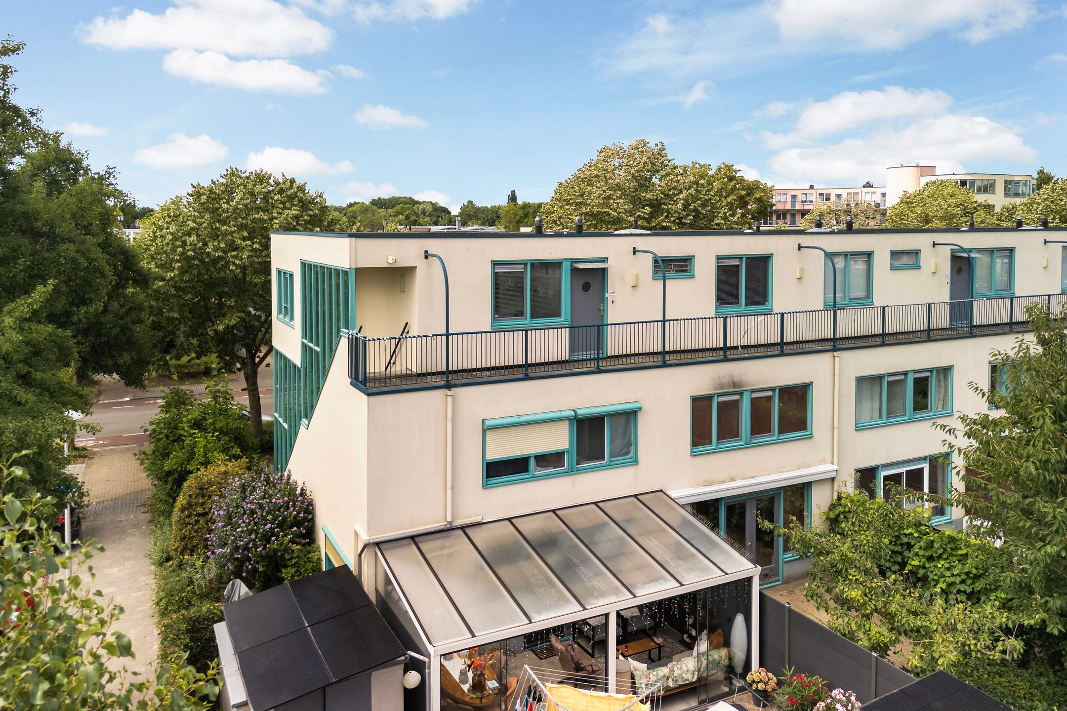 Foto 24 van Aartsbisschop Romerostraat 539