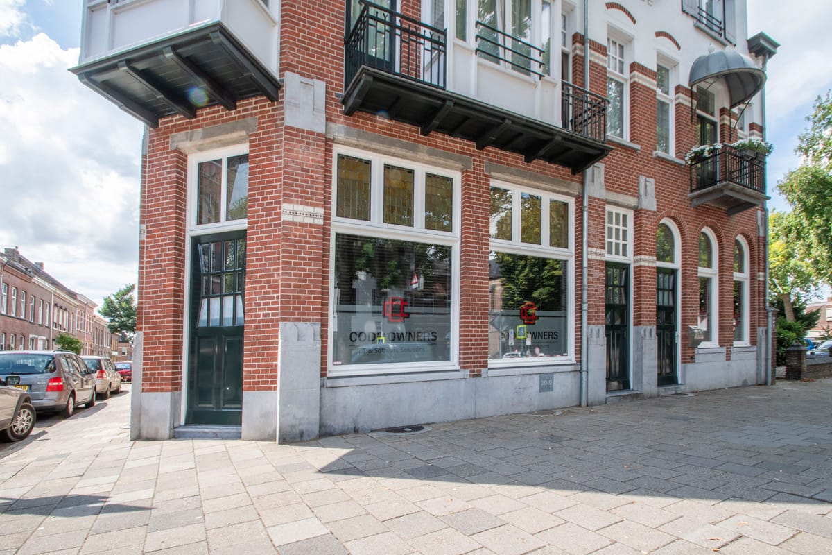 View photo 4 of Minderbroederssingel 32