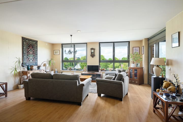 Foto 9 van Meerwedesingel 127