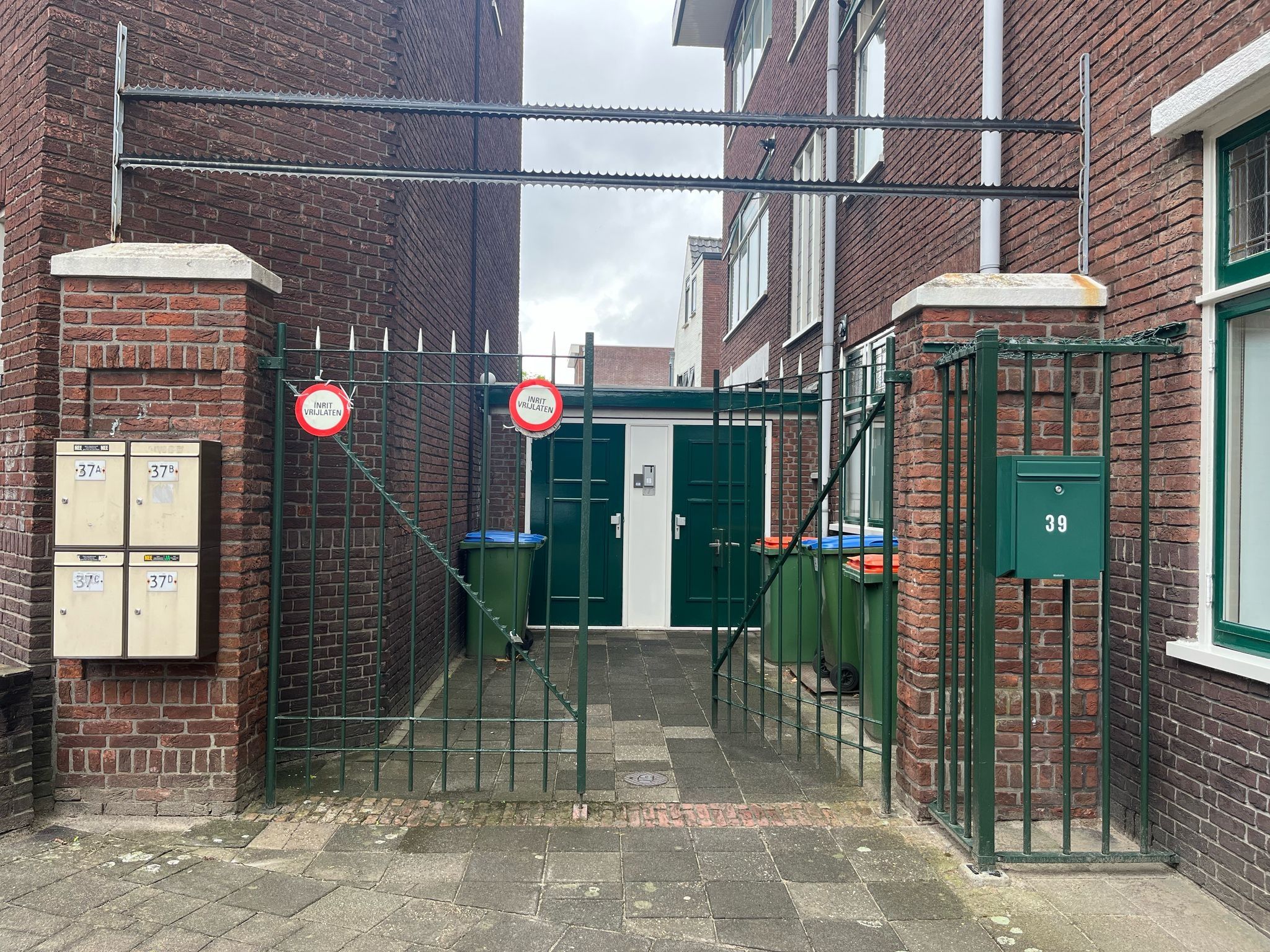 Foto 18 van Dr. van Mierlostraat 37-B