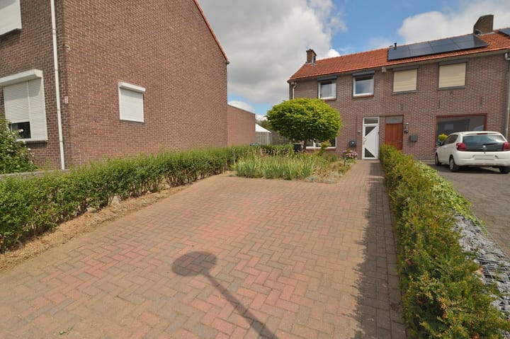 Foto 7 van Wolfshoofdplein 28