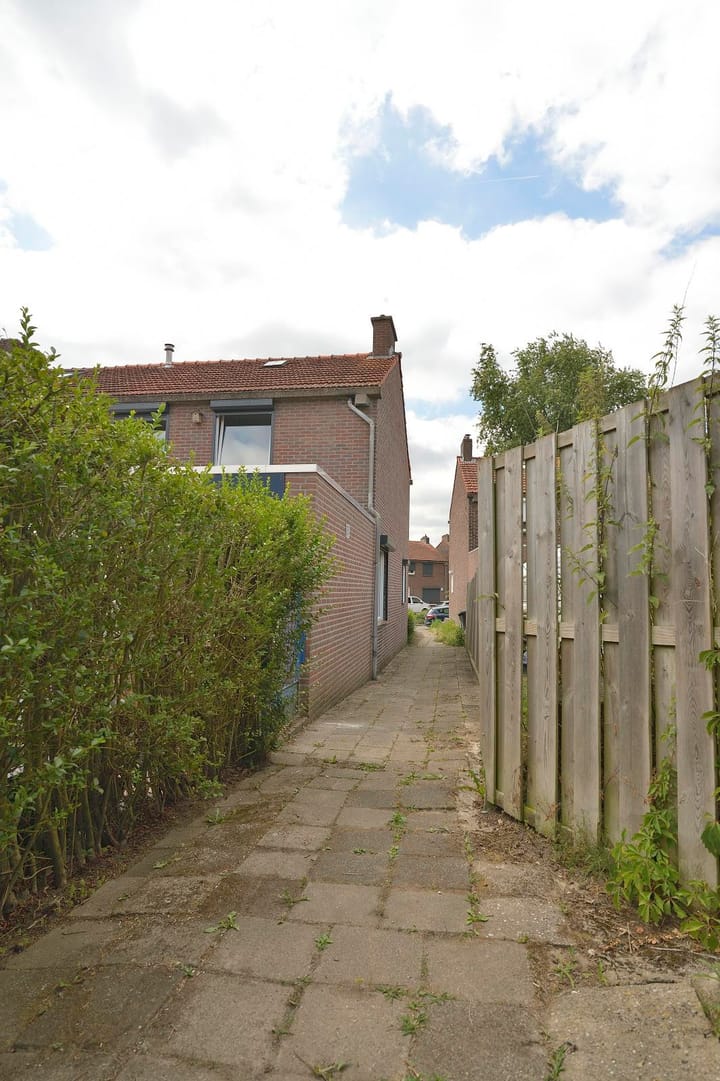 Foto 35 van Wolfshoofdplein 28