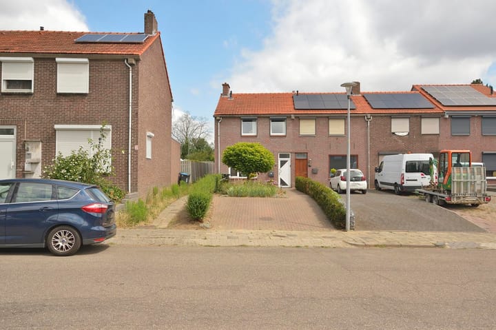 Foto 2 van Wolfshoofdplein 28