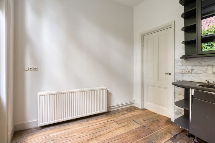 Foto 19 van Prins Hendrikplein 5