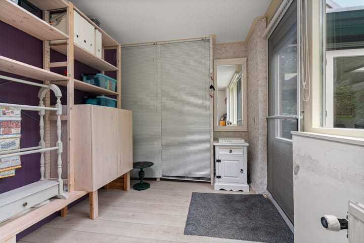 Photo 18 of Middenlaan 48