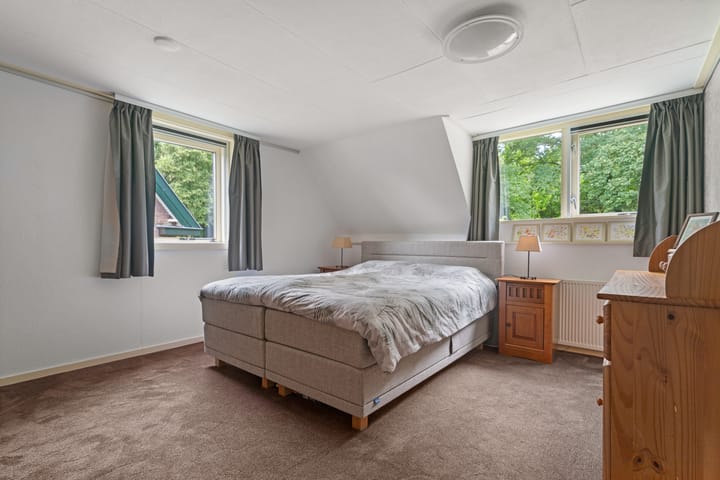 Photo 22 of Middenlaan 48