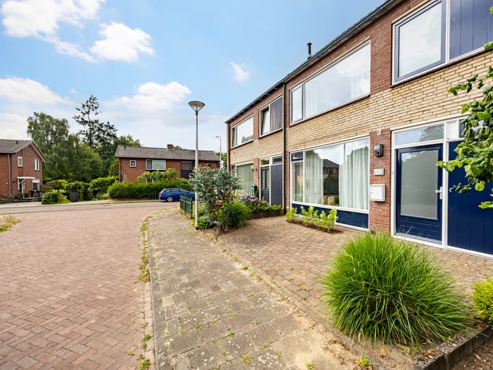 Foto 5 van Parallelweg 25