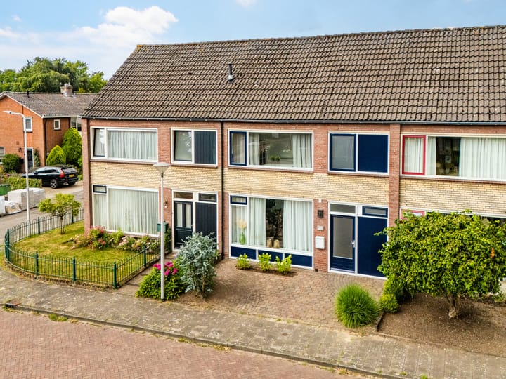 Foto 2 van Parallelweg 25