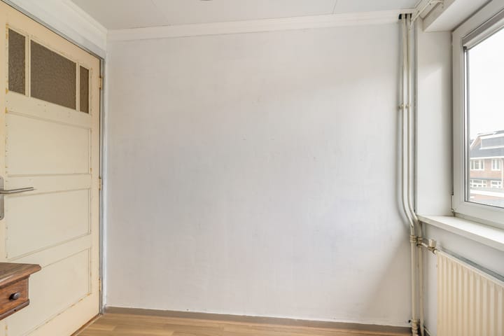 Foto 27 van Deken Waarestraat 17