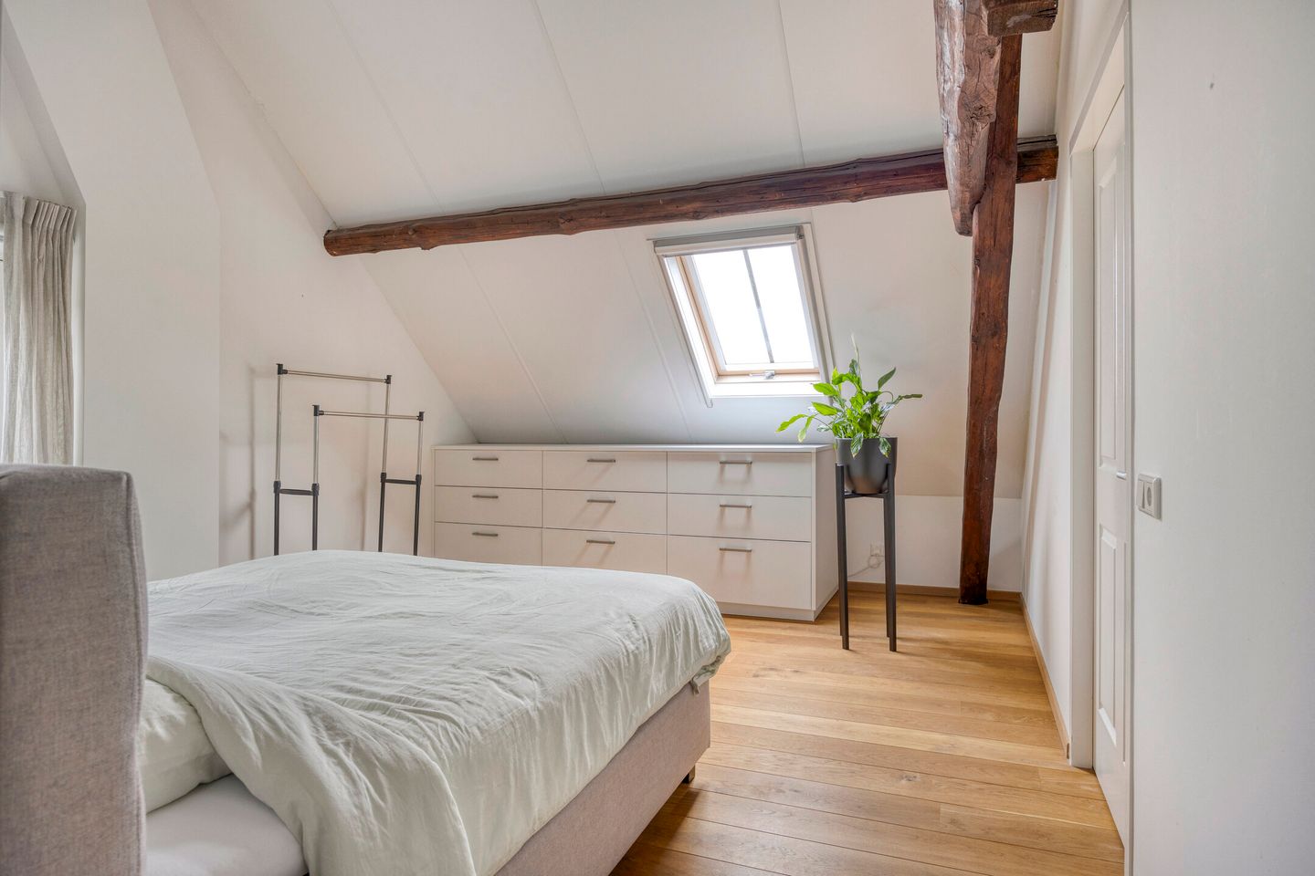 Foto 19 van Stationsweg 18-C