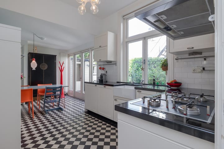 Foto 10 van Haarlemmerstraat 78